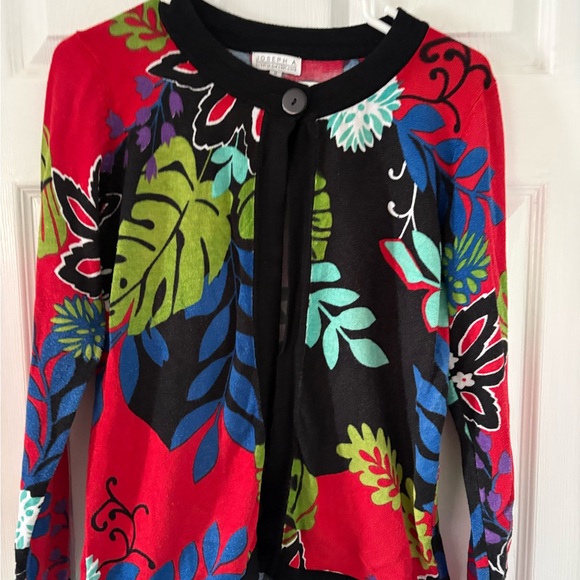 Joseph A Floral Cardigan Red Black Lightweight Button Front Blouse Size M - Picture 6 of 7